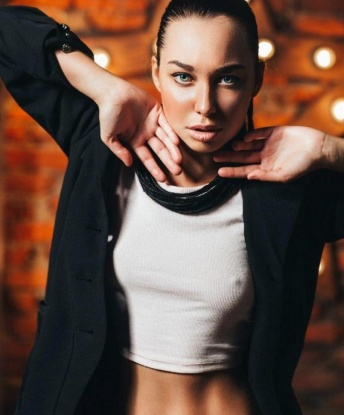 Алина, 24 года